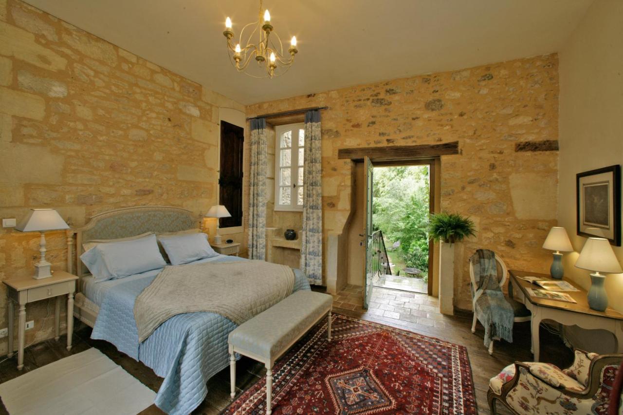 Le Prieuré du Château de Biron Biron  Extérieur photo